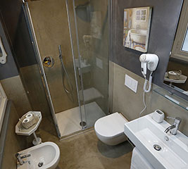 Bagno della camera vicino al Gaslini